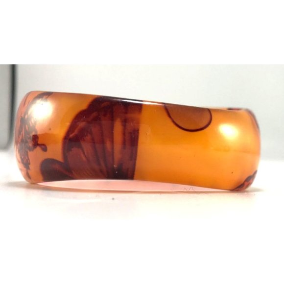 Chunky curvy 1980s Asymmetric Lucite Butterfly Bangle in Orange - Picture 7 of 7